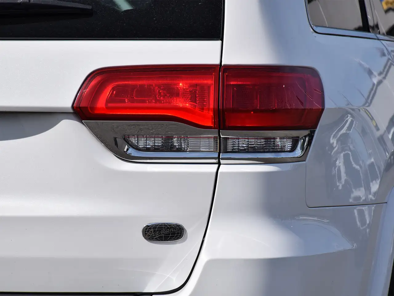Jeep Grand Cherokee photo Jeep Grand Cherokee