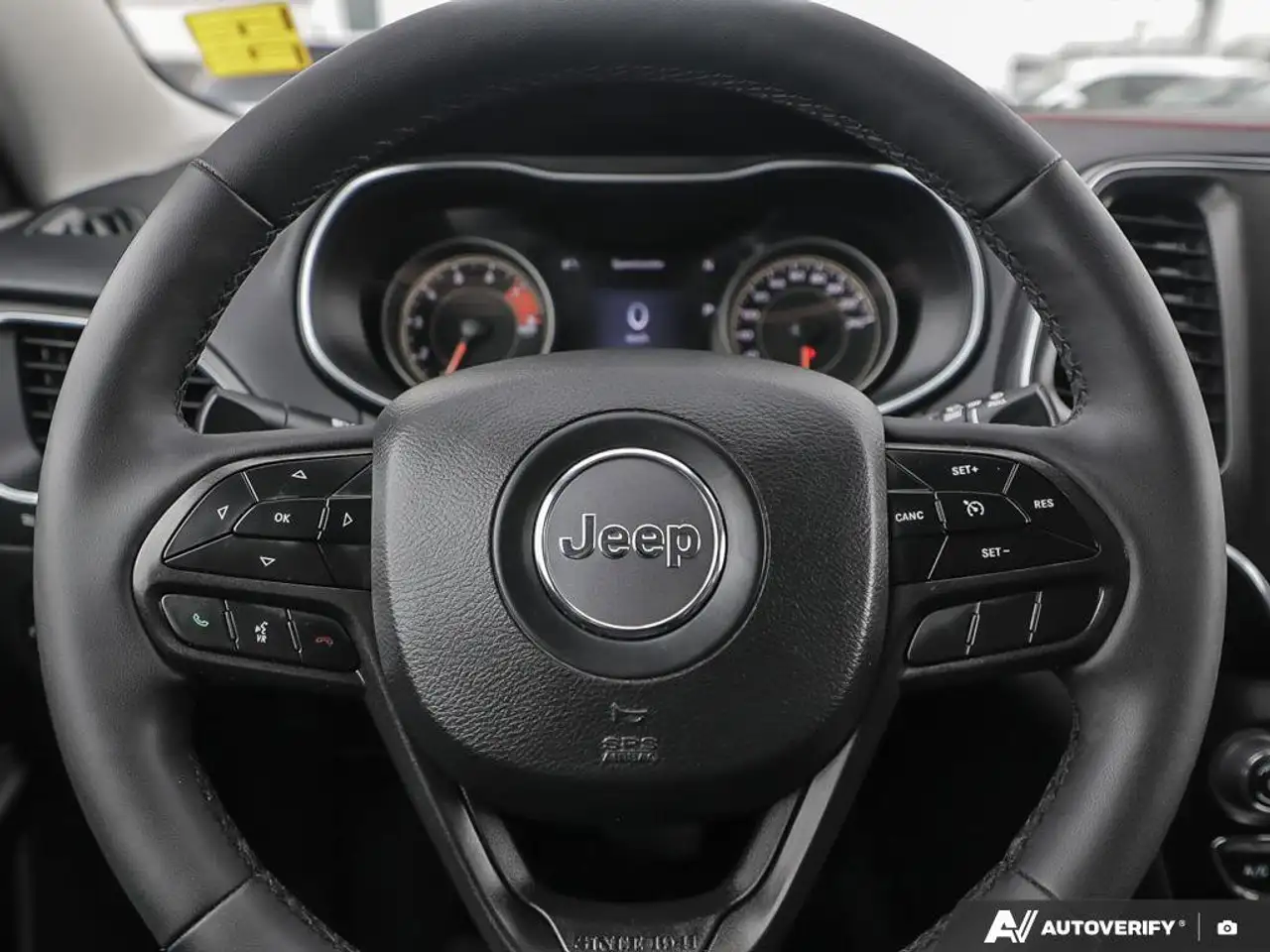 Jeep Cherokee photo Jeep Cherokee