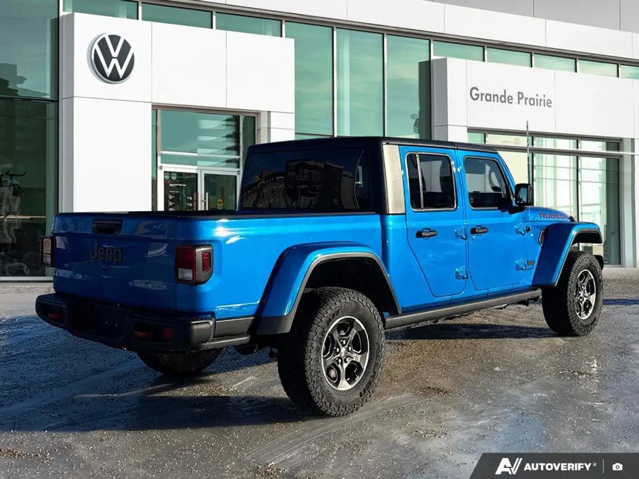 Jeep Gladiator снимка Jeep Gladiator