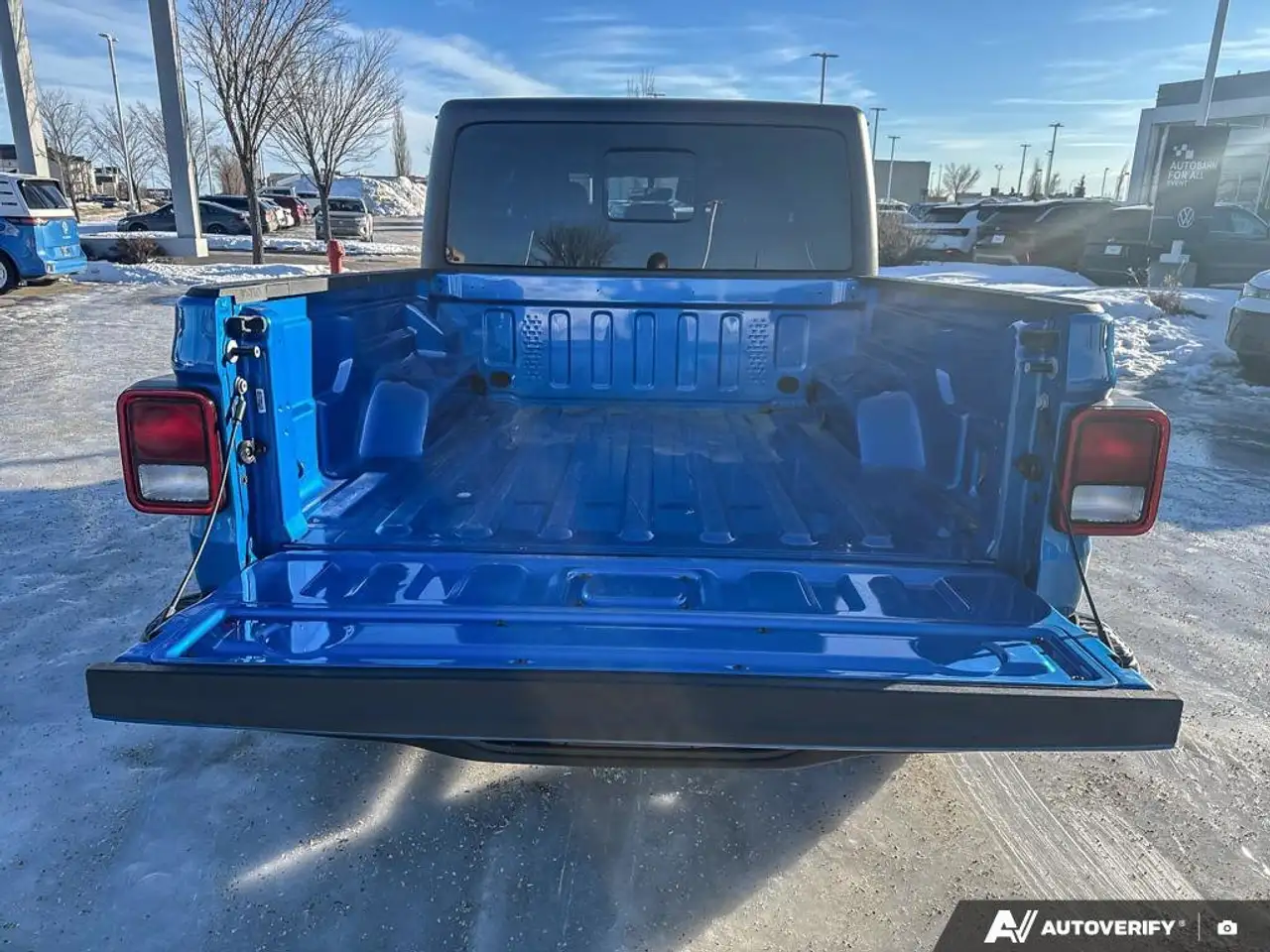 Jeep Gladiator снимка Jeep Gladiator