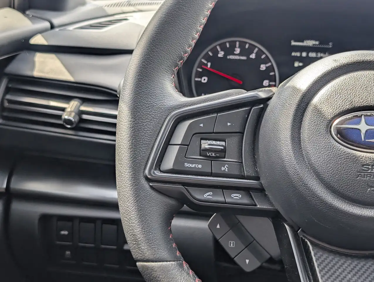 Subaru WRX снимка Subaru WRX
