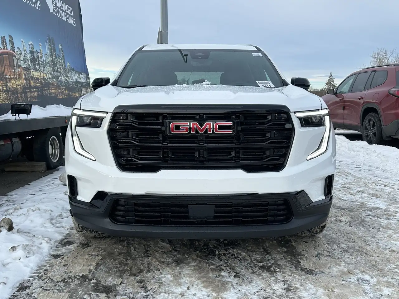 GMC Acadia снимка GMC Acadia