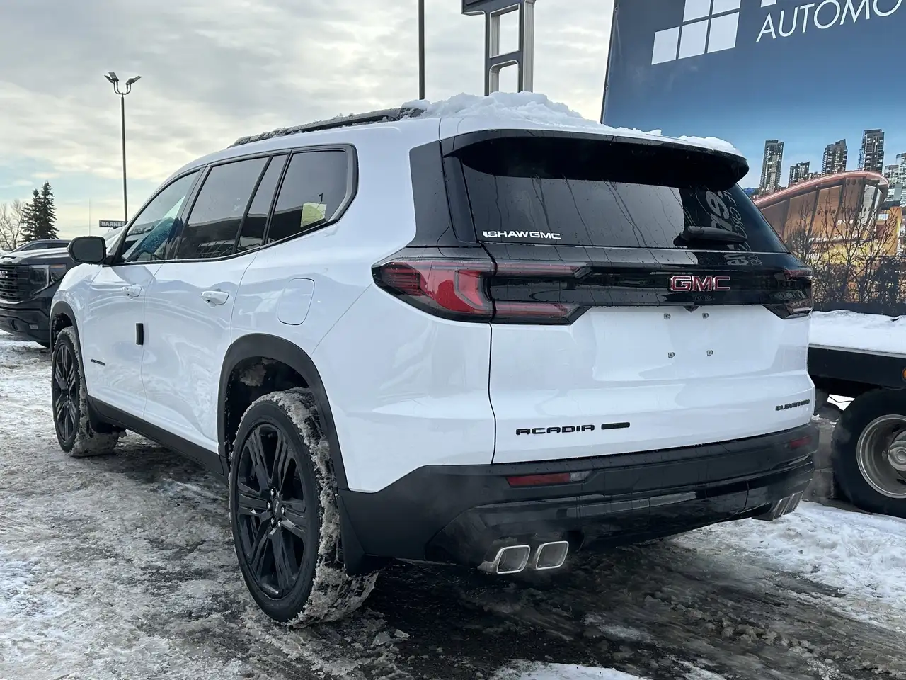 GMC Acadia снимка GMC Acadia