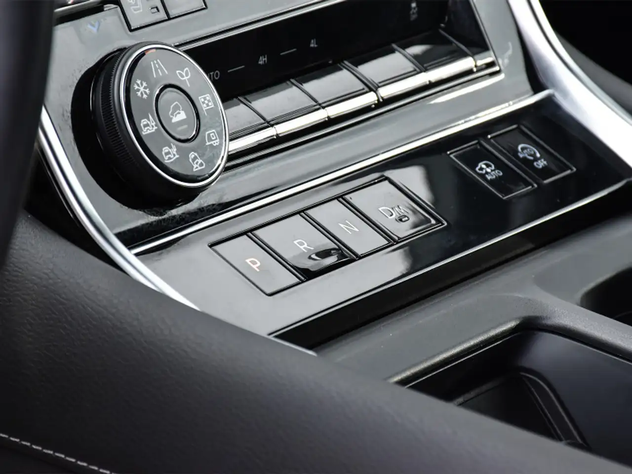 Nissan Armada fotografie Nissan Armada