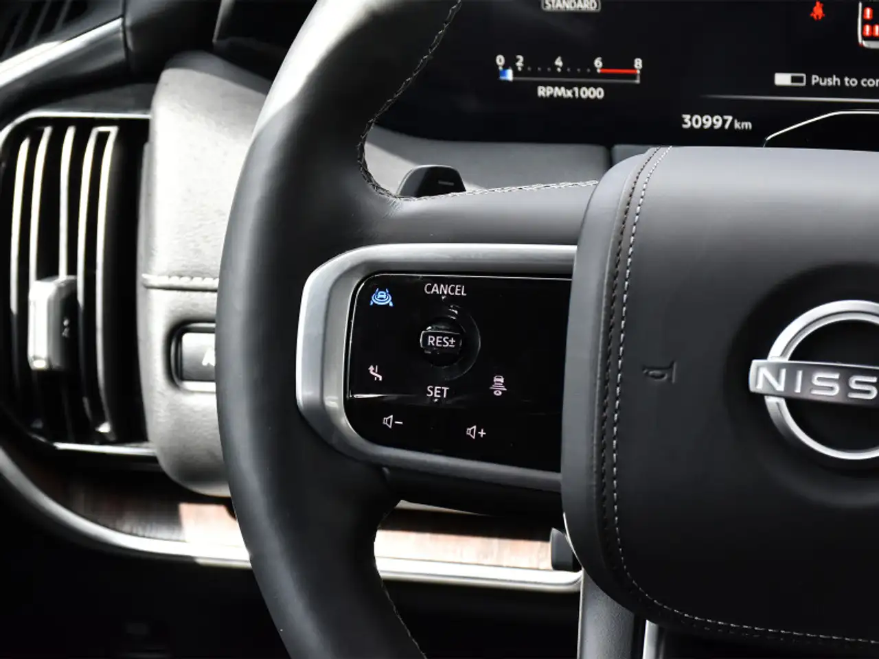Nissan Armada fotografie Nissan Armada