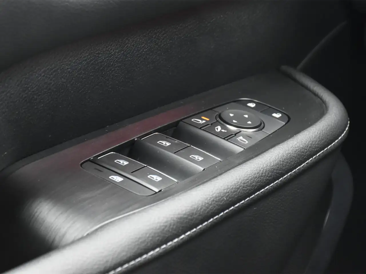 Nissan Armada fotografie Nissan Armada