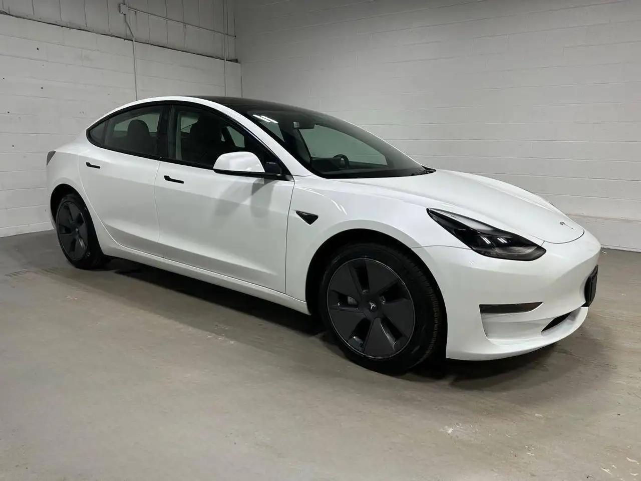 Tesla Model 3 fotografie Tesla Model 3