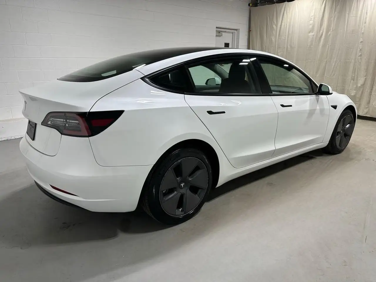 Tesla Model 3 fotografie Tesla Model 3