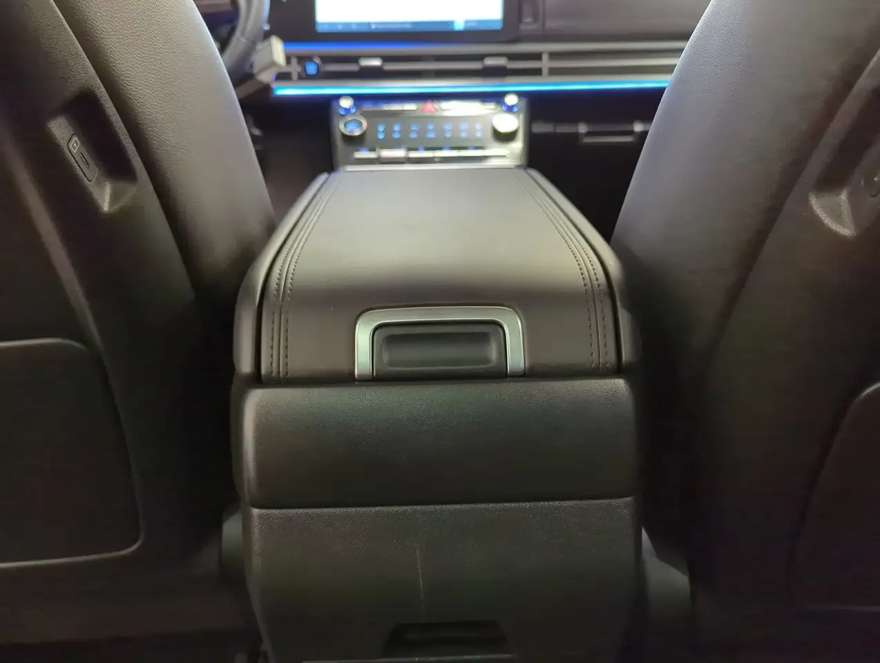 Hyundai SANTA FE снимка Hyundai SANTA FE