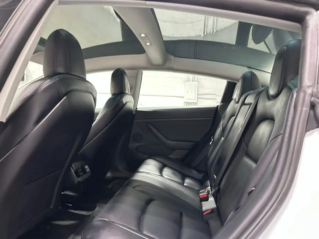 Tesla Model 3 fotografie Tesla Model 3