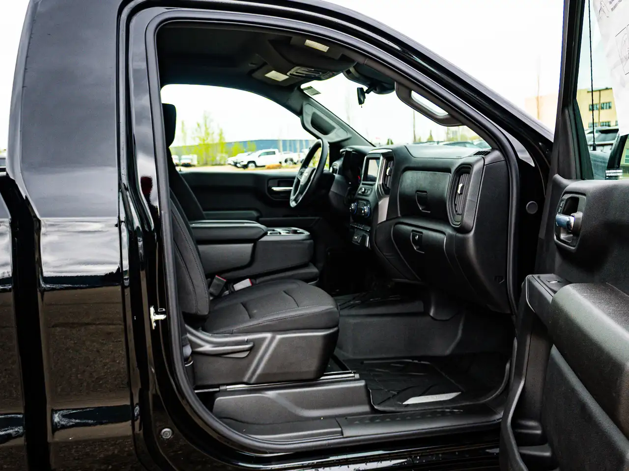 Chevrolet Silverado 1500 снимка Chevrolet Silverado 1500