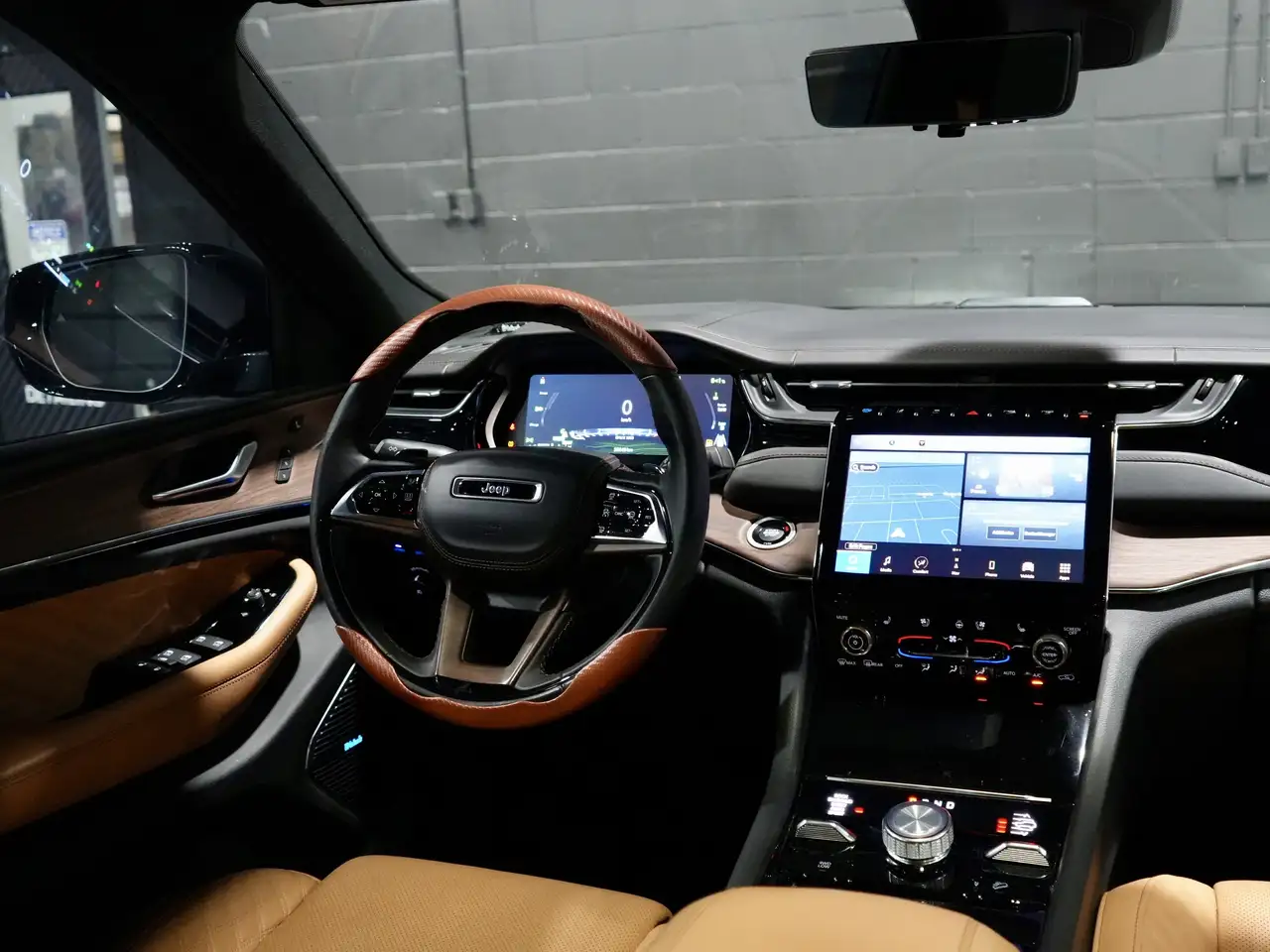 Jeep Grand Cherokee снимка Jeep Grand Cherokee