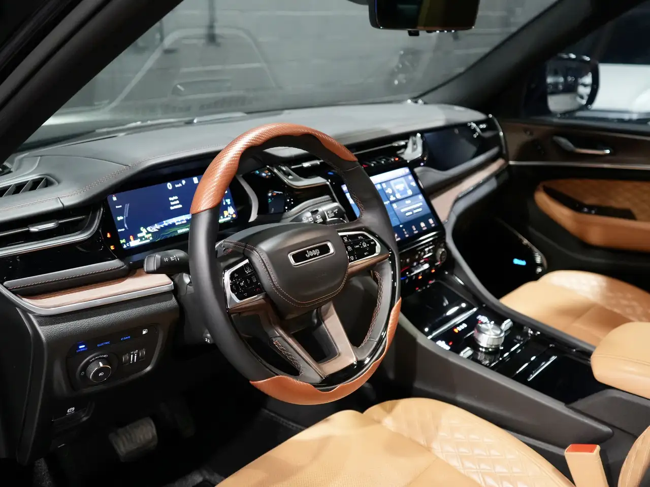 Jeep Grand Cherokee снимка Jeep Grand Cherokee