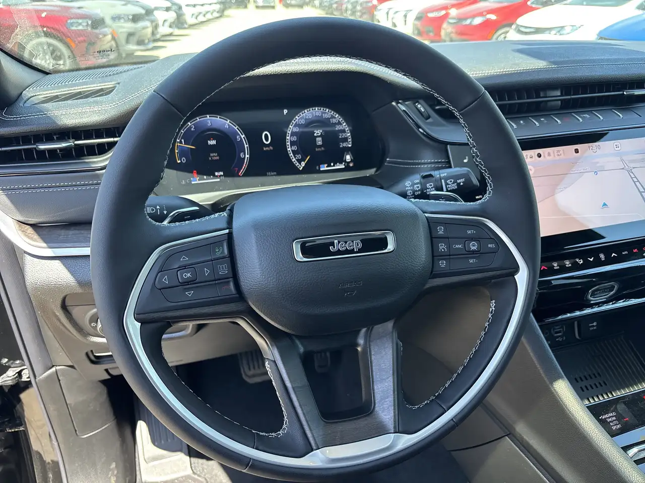 Jeep Grand Cherokee снимка Jeep Grand Cherokee