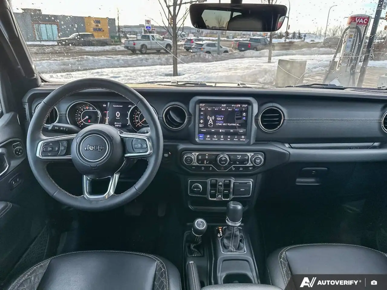 Jeep Gladiator снимка Jeep Gladiator
