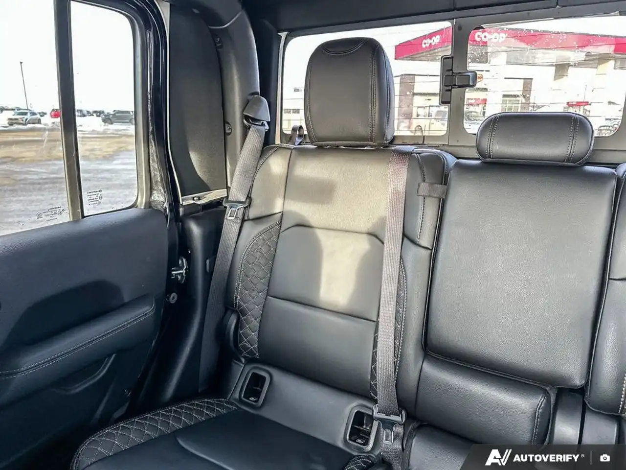 Jeep Gladiator снимка Jeep Gladiator