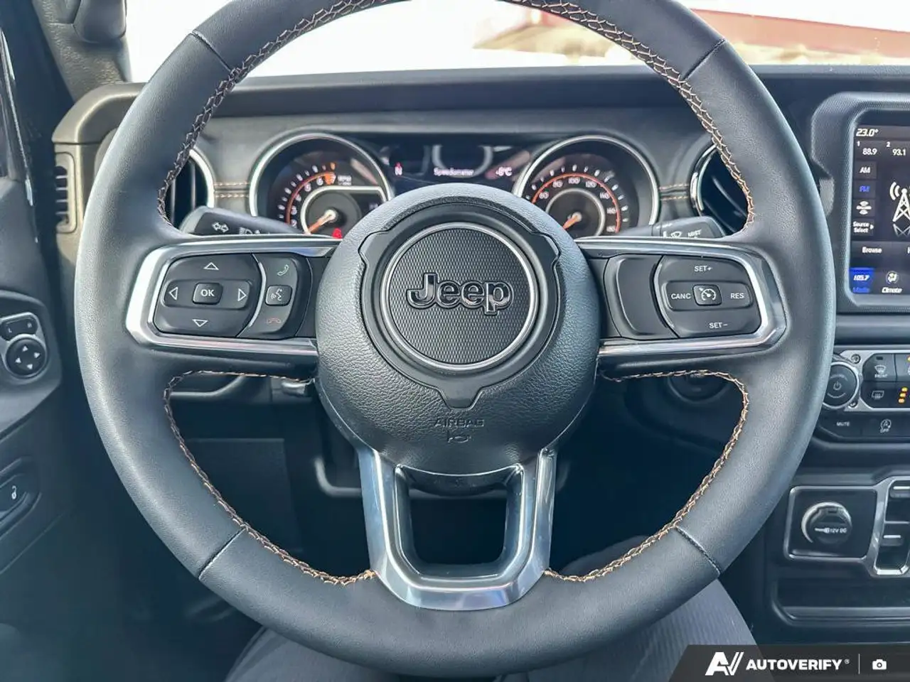 Jeep Gladiator снимка Jeep Gladiator