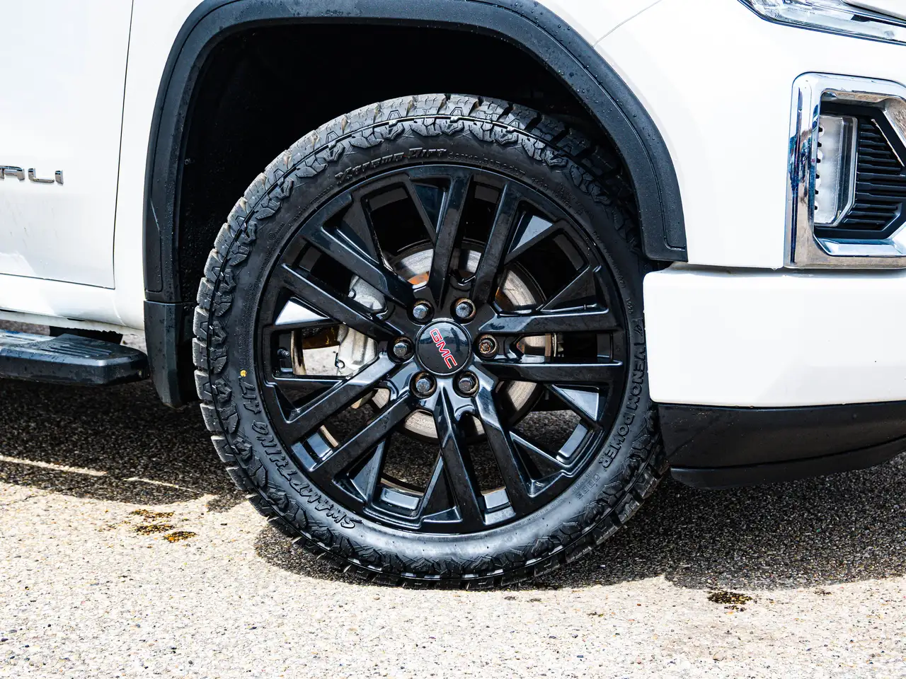 GMC Sierra 1500 снимка GMC Sierra 1500