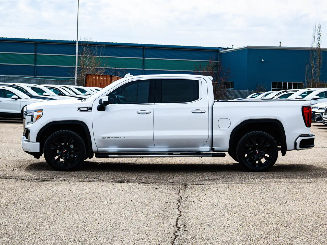 GMC Sierra 1500 снимка GMC Sierra 1500