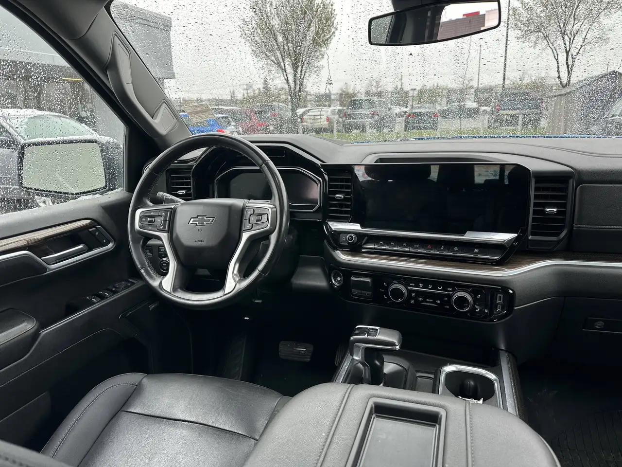 Chevrolet Silverado 1500 снимка Chevrolet Silverado 1500