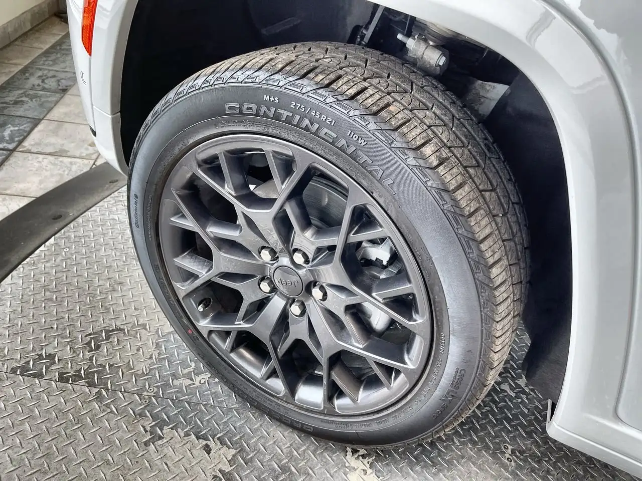 Jeep Grand Cherokee снимка Jeep Grand Cherokee