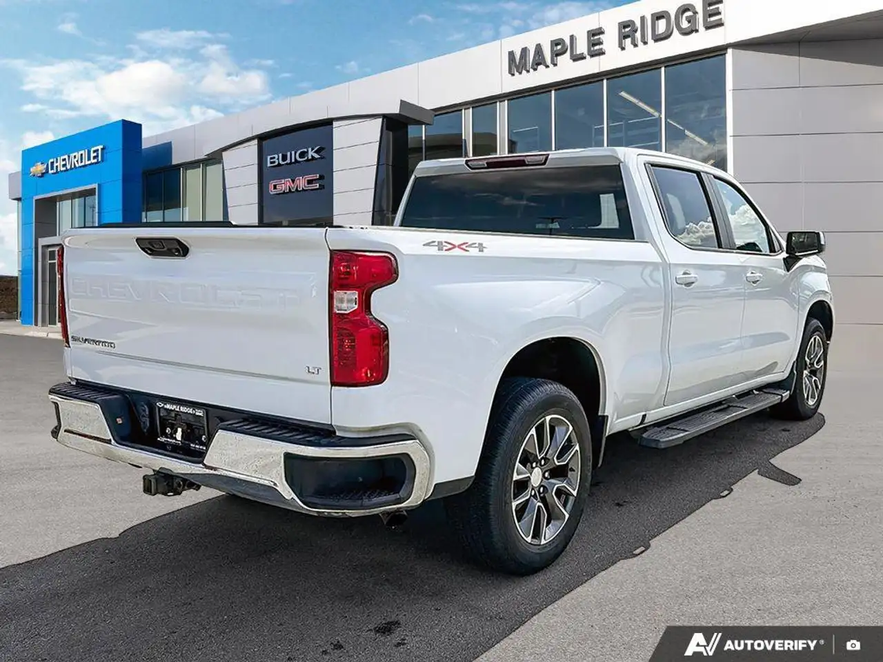 Chevrolet Silverado 1500 снимка Chevrolet Silverado 1500