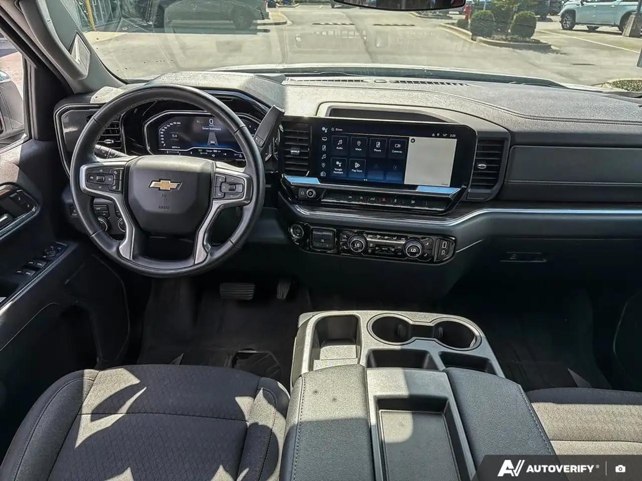 Chevrolet Silverado 1500 снимка Chevrolet Silverado 1500