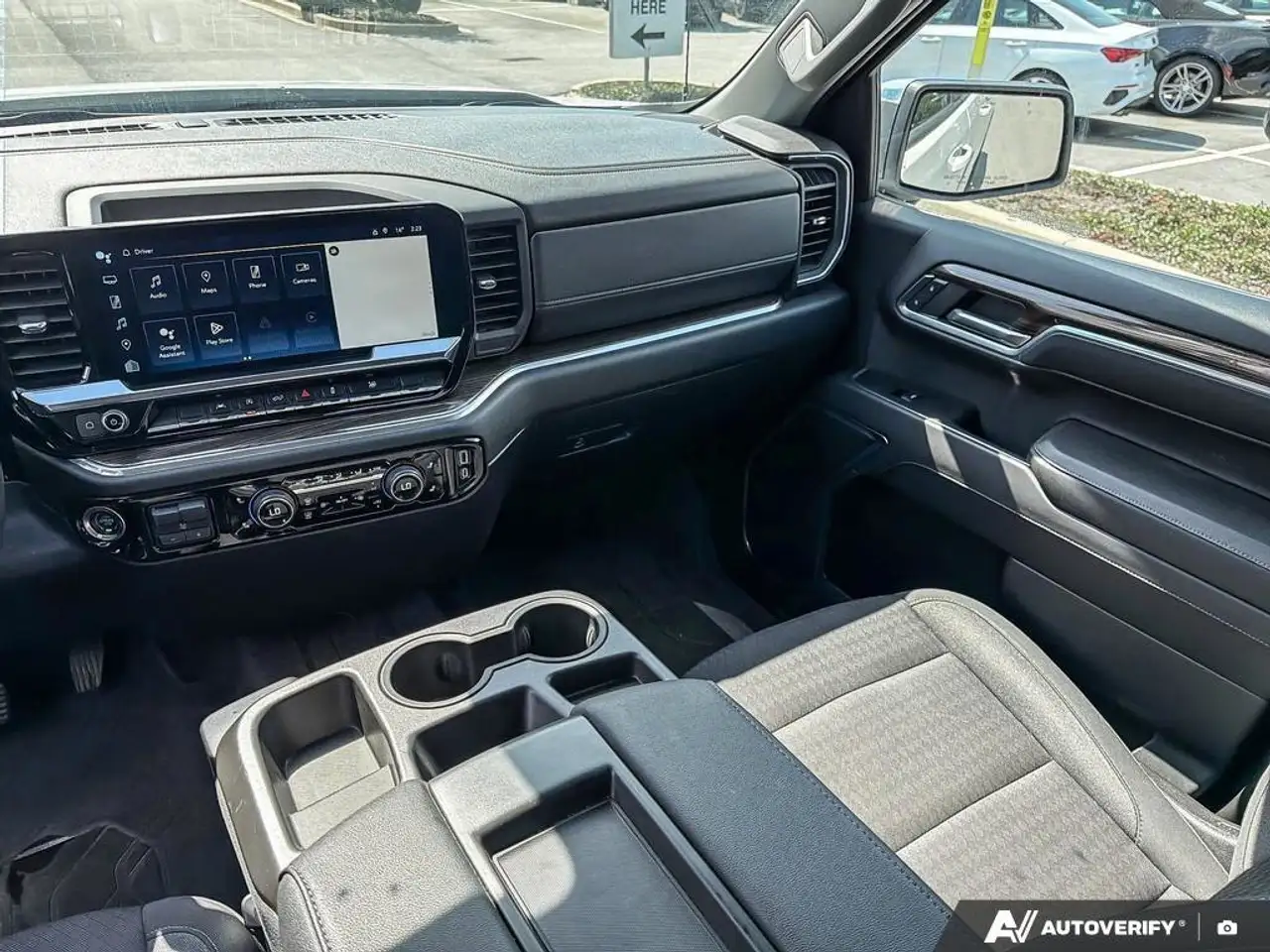 Chevrolet Silverado 1500 снимка Chevrolet Silverado 1500
