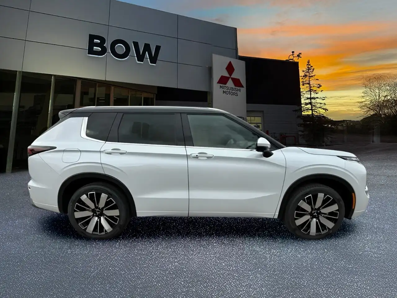 Mitsubishi Outlander photo Mitsubishi Outlander