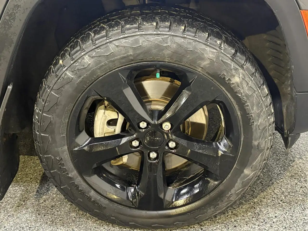 Jeep Grand Cherokee снимка Jeep Grand Cherokee