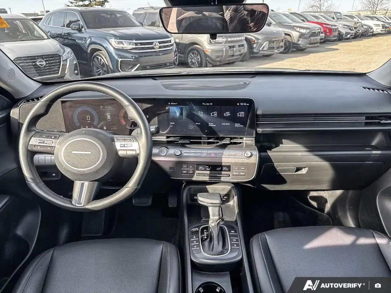 Hyundai KONA снимка Hyundai KONA