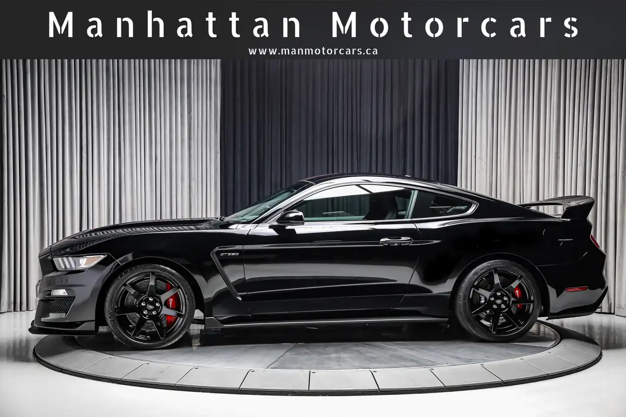 Ford Mustang снимка Ford Mustang