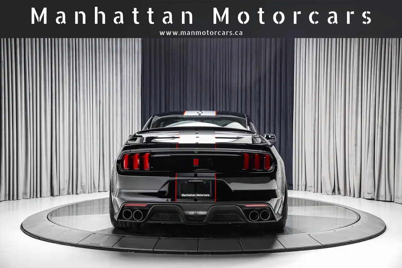 Ford Mustang снимка Ford Mustang