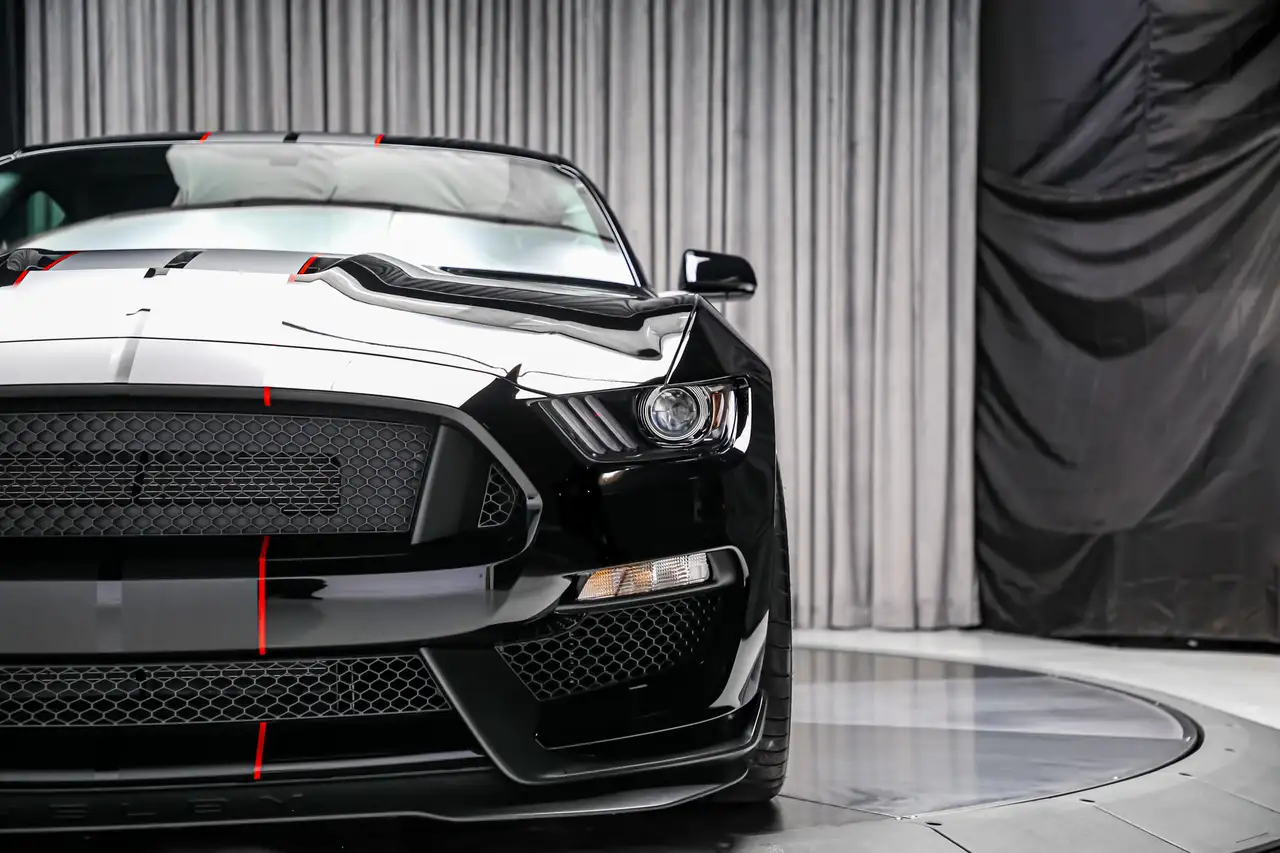 Ford Mustang снимка Ford Mustang