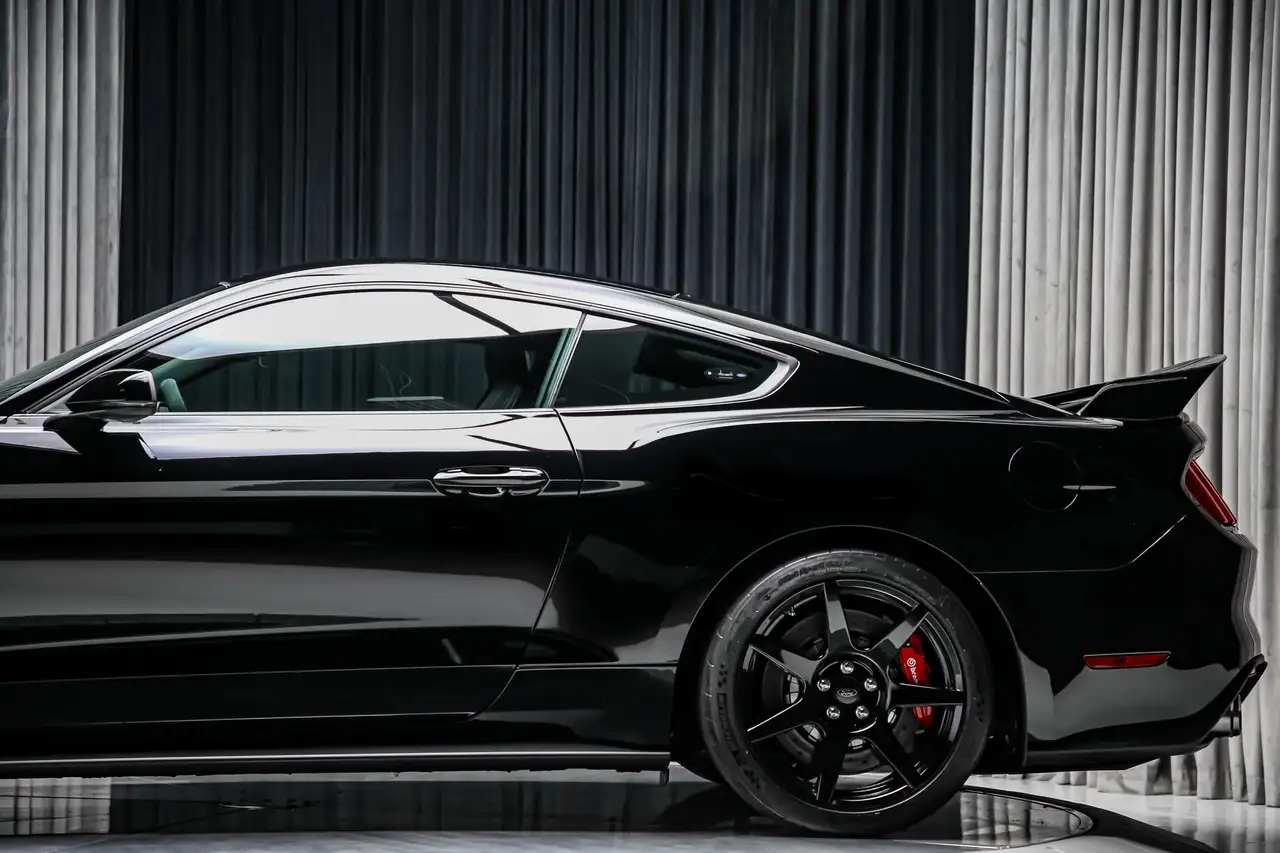 Ford Mustang снимка Ford Mustang
