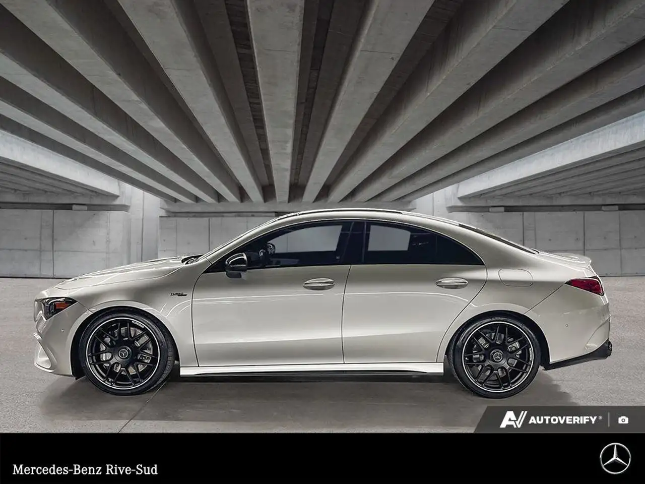 Mercedes-Benz CLA снимка Mercedes-Benz CLA