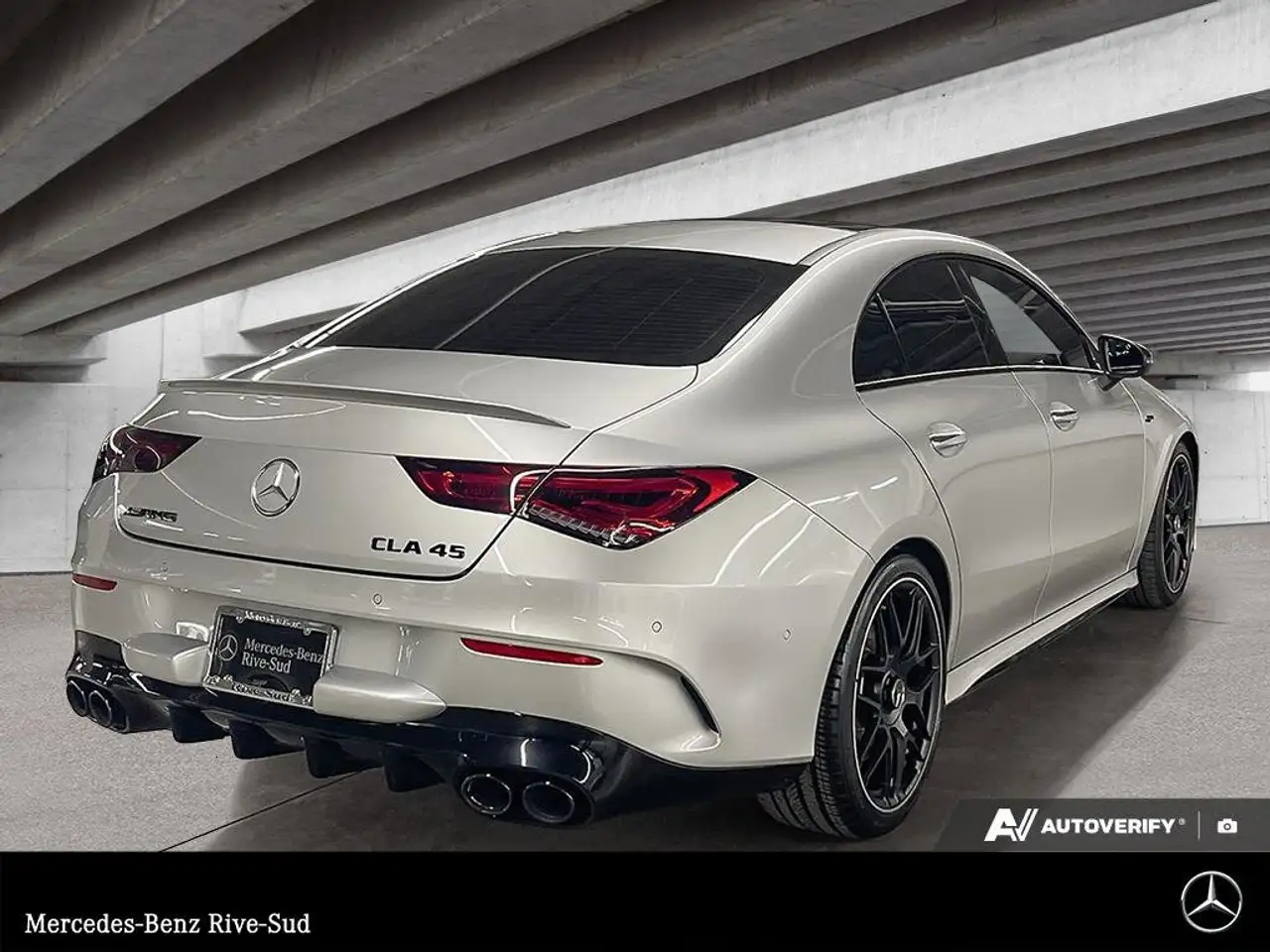 Mercedes-Benz CLA снимка Mercedes-Benz CLA