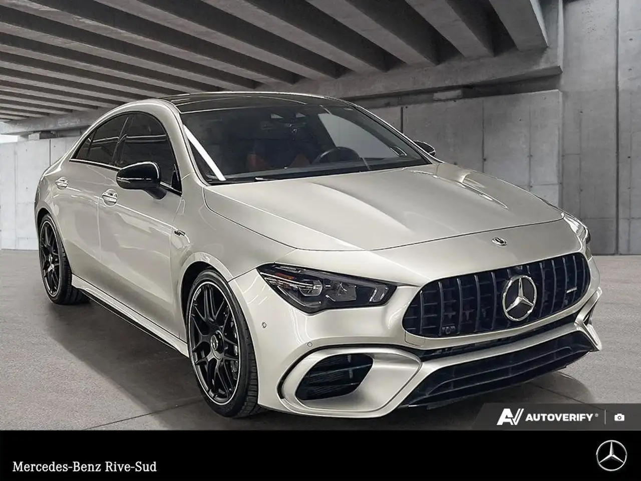 Mercedes-Benz CLA снимка Mercedes-Benz CLA