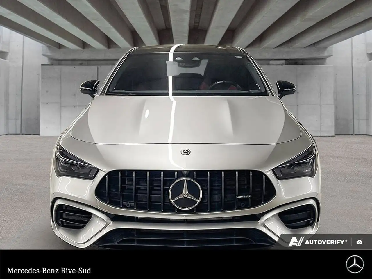 Mercedes-Benz CLA снимка Mercedes-Benz CLA