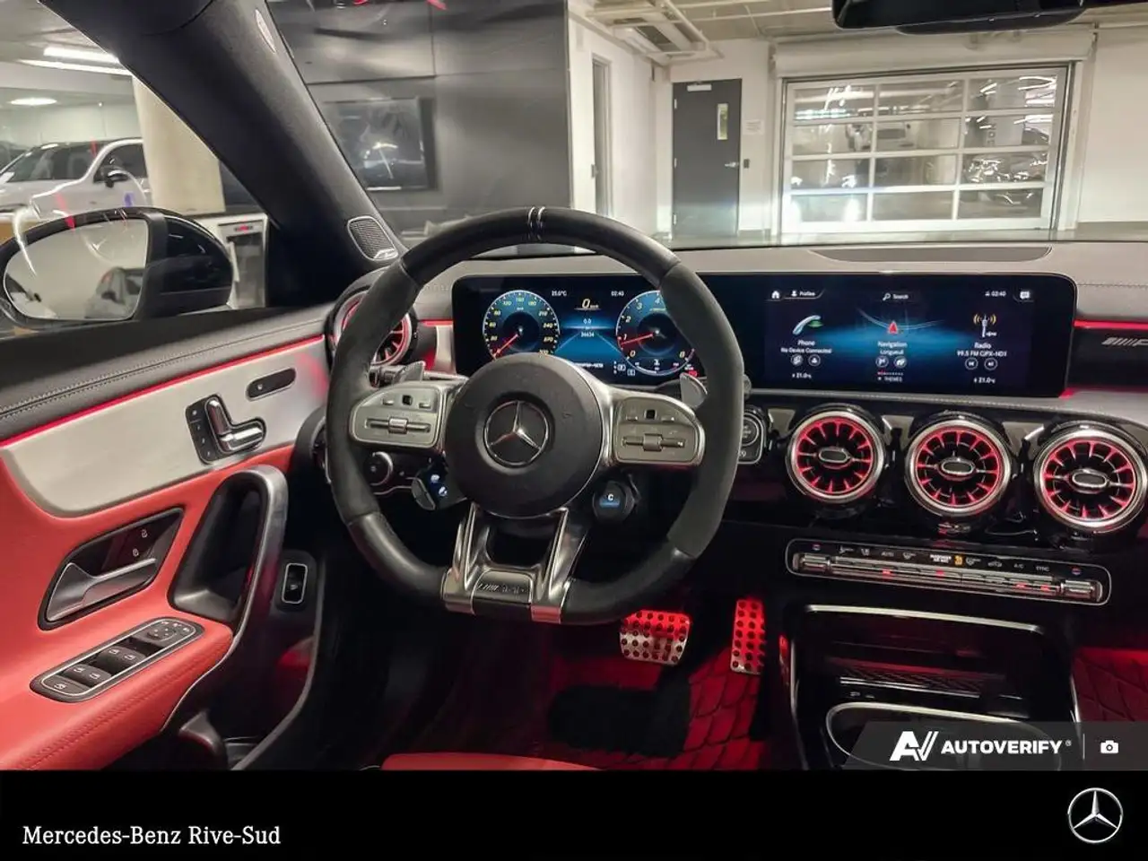 Mercedes-Benz CLA снимка Mercedes-Benz CLA