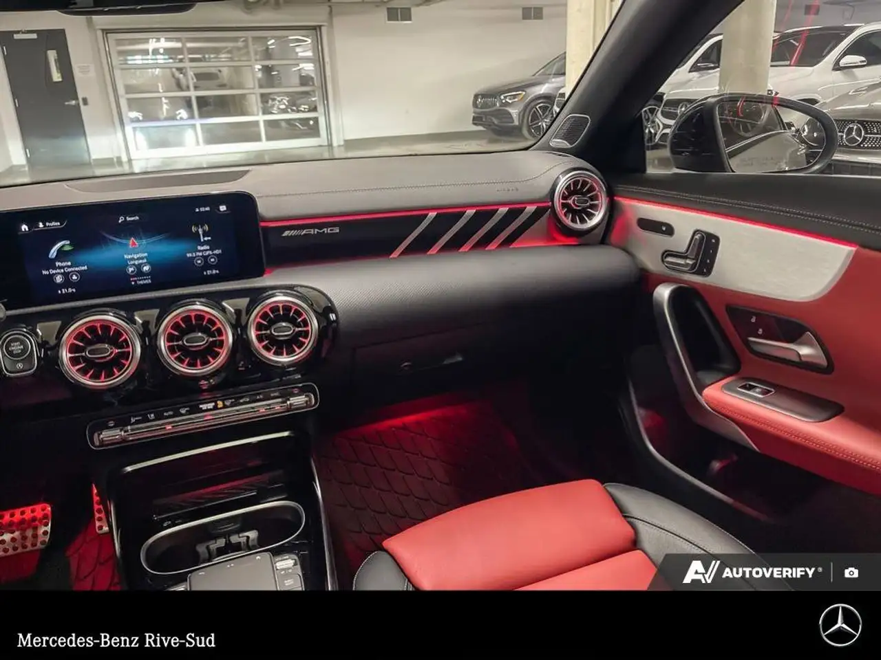 Mercedes-Benz CLA снимка Mercedes-Benz CLA