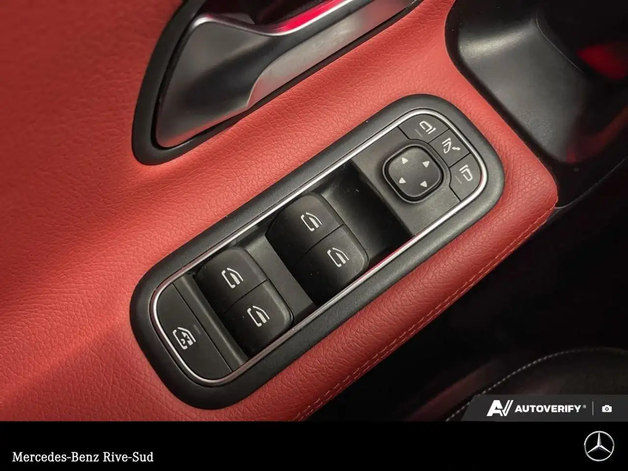 Mercedes-Benz CLA снимка Mercedes-Benz CLA
