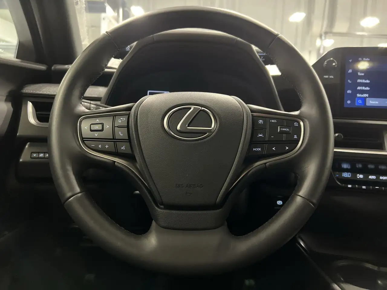Lexus UX снимка Lexus UX