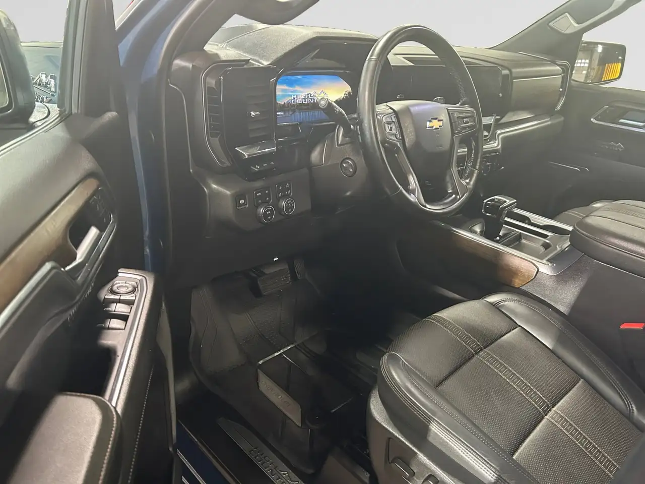 Chevrolet Silverado 1500 снимка Chevrolet Silverado 1500
