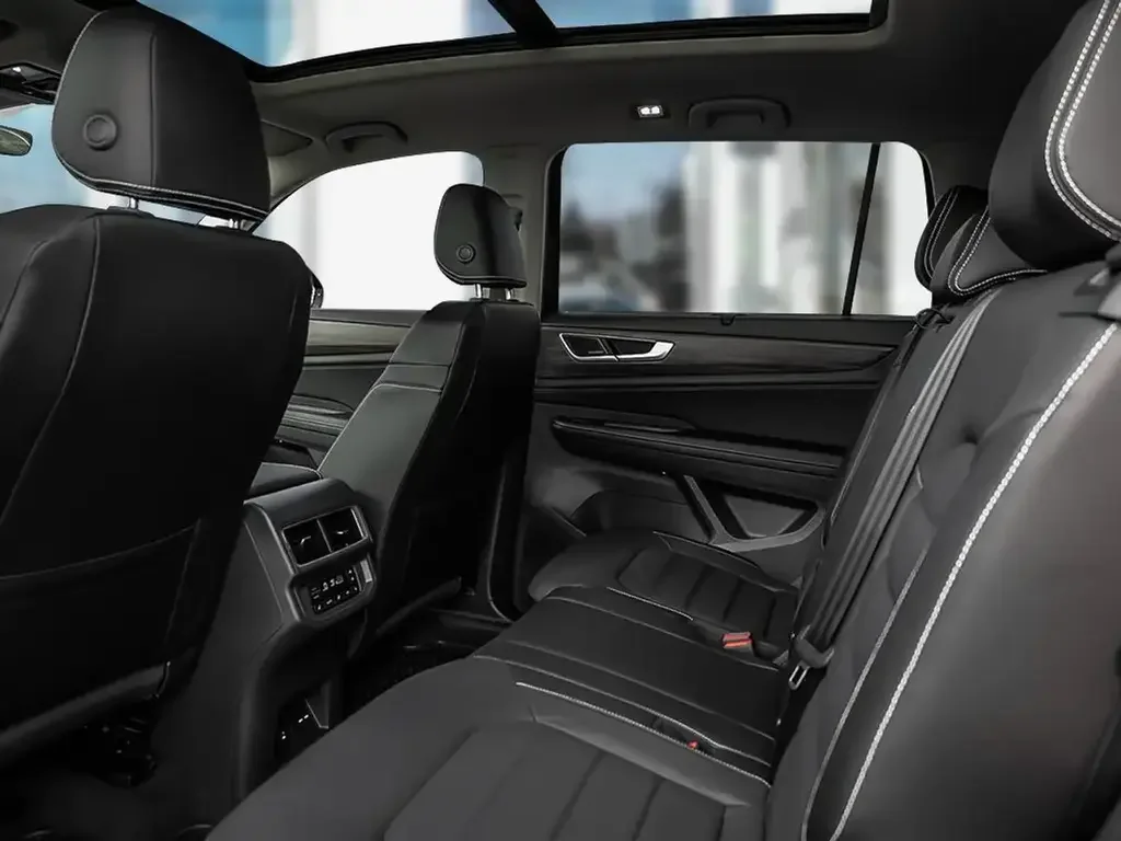 Volkswagen Atlas снимка Volkswagen Atlas