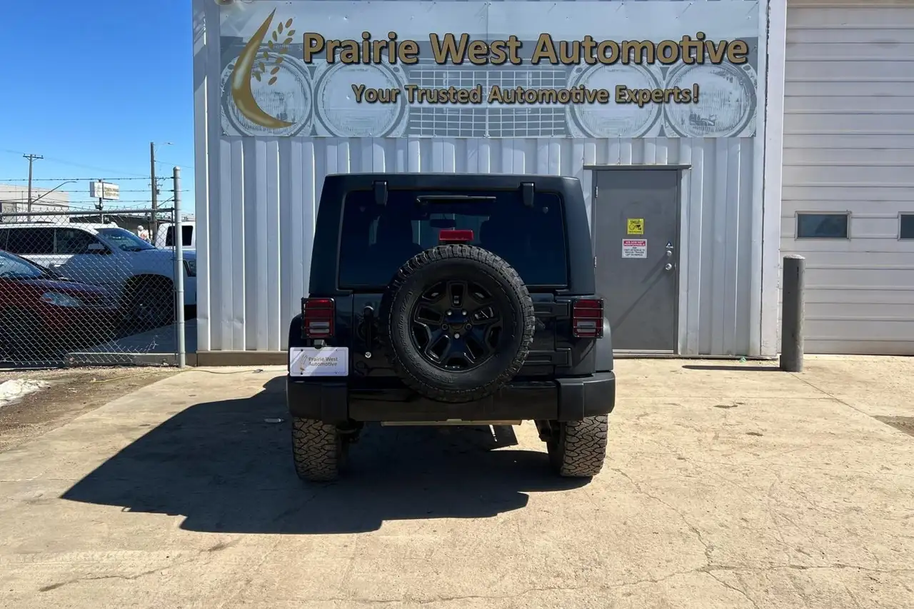 Jeep Wrangler photo Jeep Wrangler