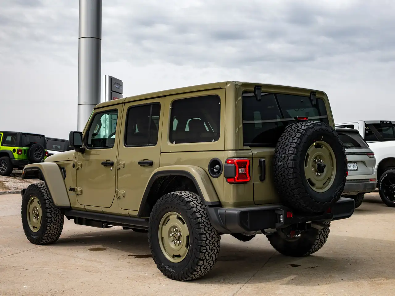Jeep Wrangler photo Jeep Wrangler