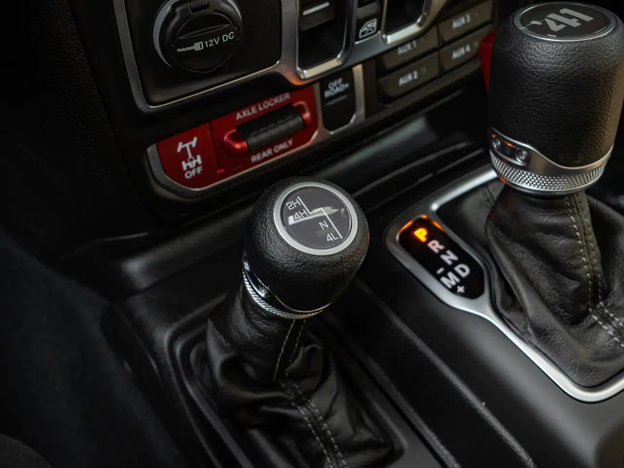 Jeep Wrangler photo Jeep Wrangler