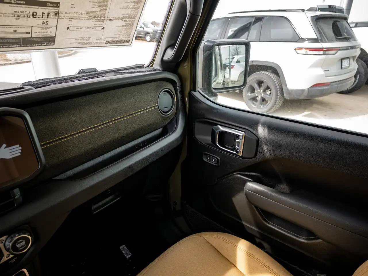 Jeep Wrangler photo Jeep Wrangler