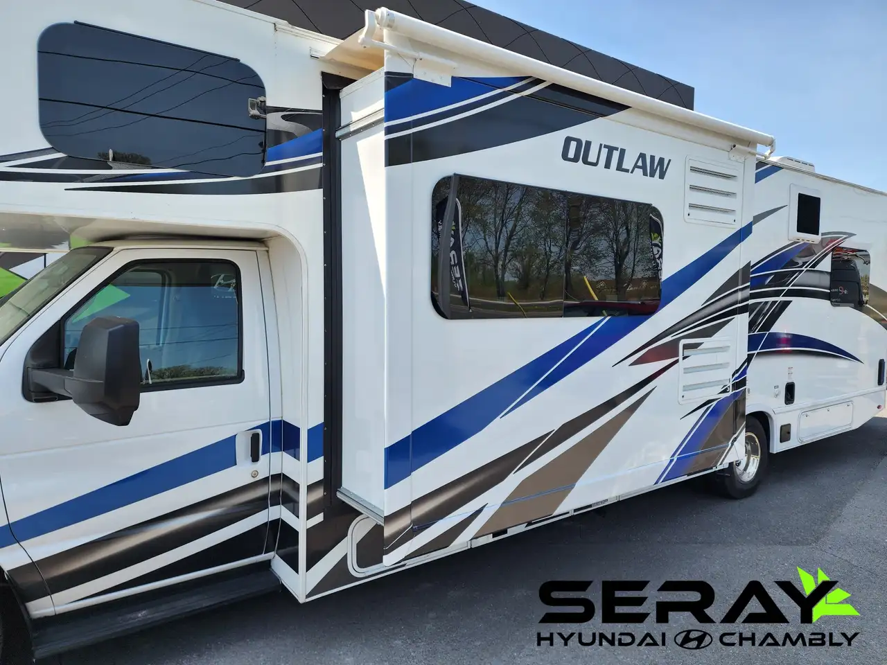 2021 Ford E-450